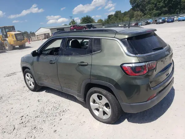 3C4NJCBB9JT194549 2018 JEEP COMPASS - Image 2