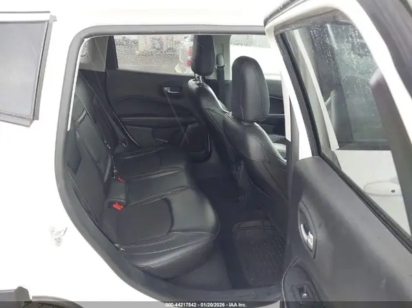 3C4NJCBB9JT226867 2018 JEEP COMPASS - Image 8