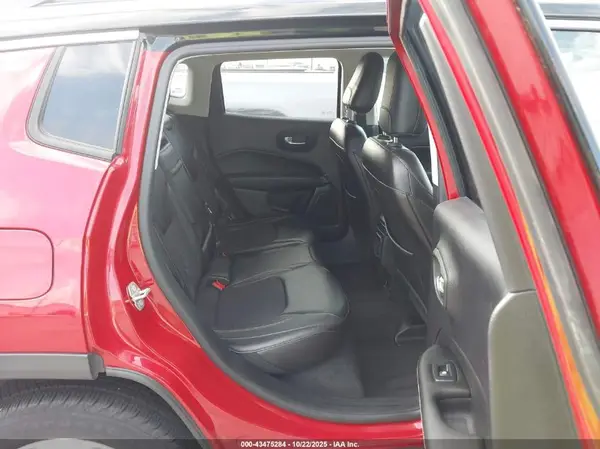3C4NJCBB9JT268004 2018 JEEP COMPASS - Image 8