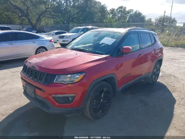 3C4NJCBB9JT318478 2018 JEEP COMPASS - Image 2