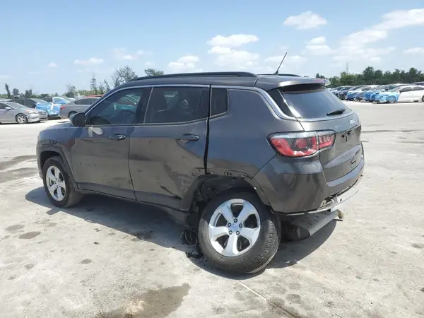 3C4NJCBB9JT319145 2018 JEEP COMPASS - Image 2