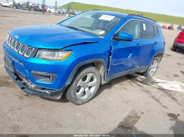 3C4NJCBB9JT420489 2018 JEEP COMPASS - Image 2