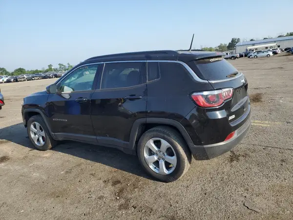 3C4NJCBB9JT441228 2018 JEEP COMPASS - Image 2