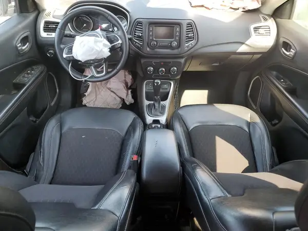 3C4NJCBB9JT441228 2018 JEEP COMPASS - Image 8
