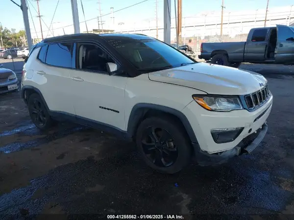 3C4NJCBB9JT460720 2018 JEEP COMPASS - Image 1