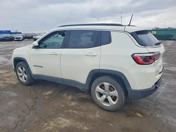 3C4NJCBB9JT461060 2018 JEEP COMPASS - Image 2