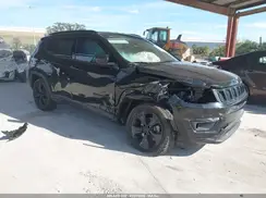 3C4NJCBB9JT465898 2018 JEEP COMPASS