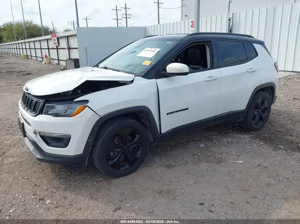 3C4NJCBB9JT466257 2018 JEEP COMPASS - Image 2