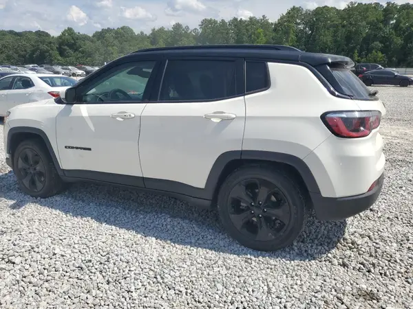 3C4NJCBB9JT486816 2018 JEEP COMPASS - Image 2
