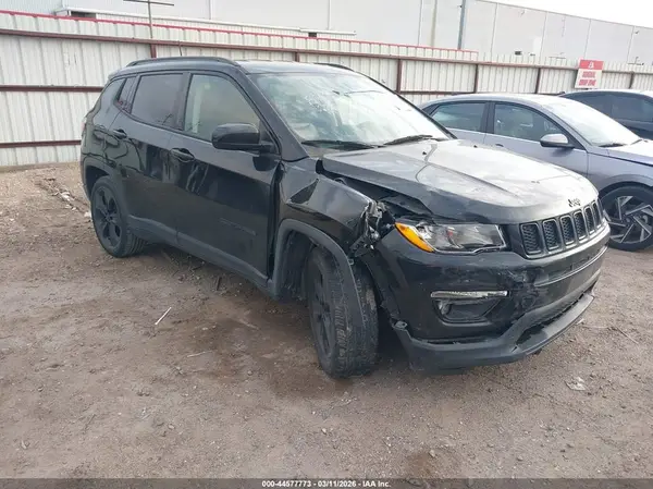 3C4NJCBB9JT487089 2018 JEEP COMPASS