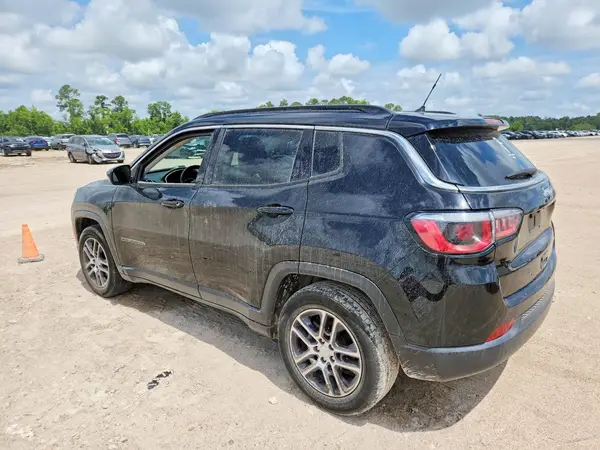 3C4NJCBB9JT494740 2018 JEEP COMPASS - Image 2