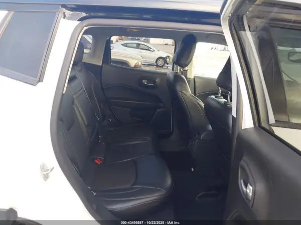 3C4NJCBB9JT503128 2018 JEEP COMPASS - Image 8