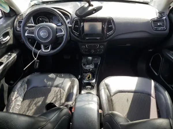 3C4NJCBB9KT612996 2019 JEEP COMPASS - Image 8
