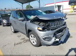 3C4NJCBB9KT616093 2019 JEEP COMPASS