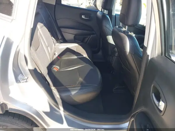 3C4NJCBB9KT616093 2019 JEEP COMPASS - Image 8