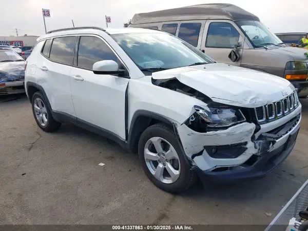 3C4NJCBB9KT652558 2019 JEEP COMPASS - Image 1