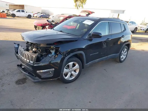 3C4NJCBB9KT685429 2019 JEEP COMPASS - Image 2