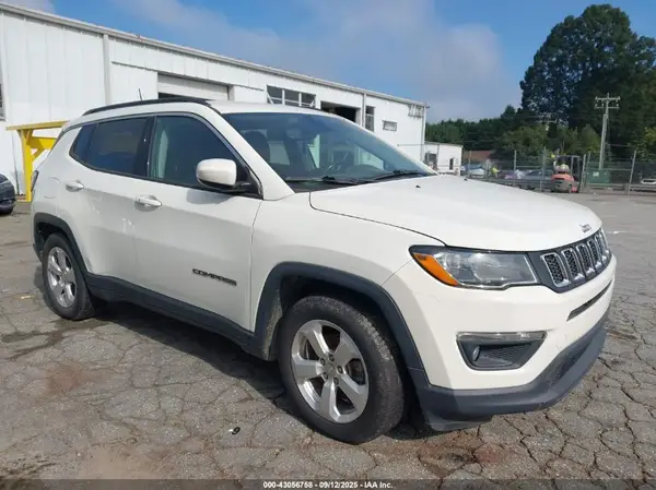 3C4NJCBB9KT685575 2019 JEEP COMPASS - Image 1
