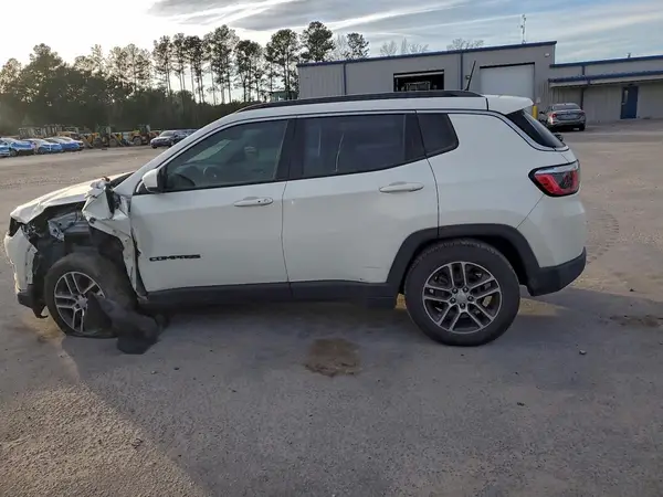 3C4NJCBB9KT706490 2019 JEEP COMPASS - Image 2