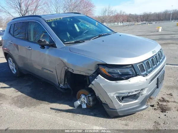 3C4NJCBB9KT736881 2019 JEEP COMPASS - Image 1