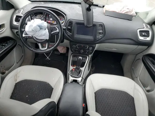 3C4NJCBB9KT742454 2019 JEEP COMPASS - Image 8