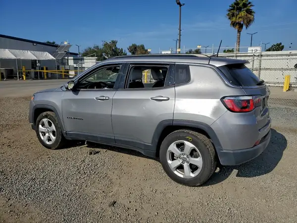 3C4NJCBB9KT746200 2019 JEEP COMPASS - Image 2