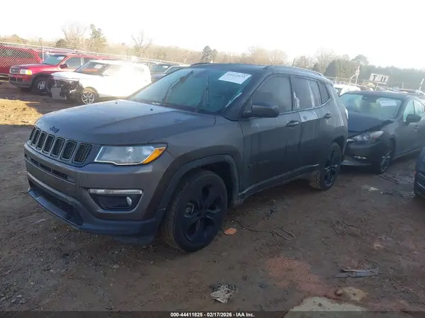3C4NJCBB9KT809263 2019 JEEP COMPASS - Image 2