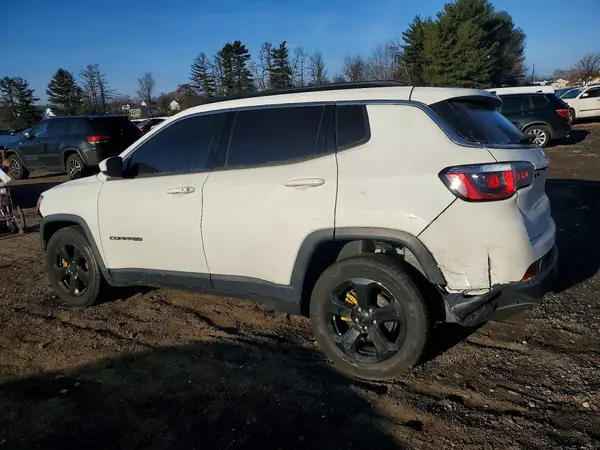 3C4NJCBB9KT809747 2019 JEEP COMPASS - Image 2