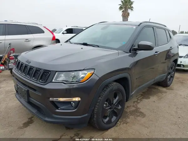 3C4NJCBB9KT833210 2019 JEEP COMPASS - Image 2