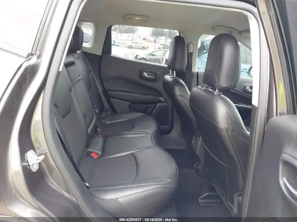 3C4NJCBB9KT833210 2019 JEEP COMPASS - Image 8
