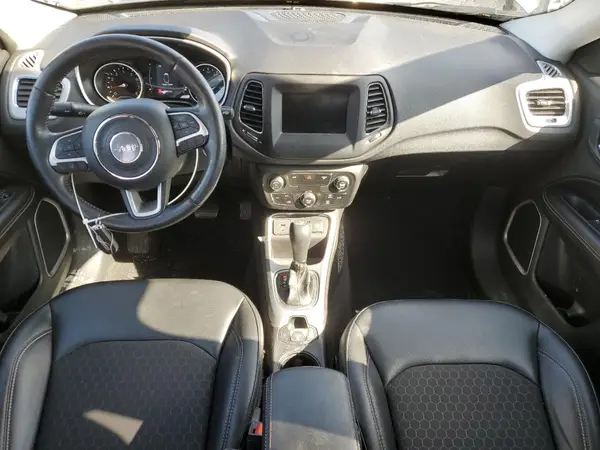 3C4NJCBB9KT854929 2019 JEEP COMPASS - Image 8