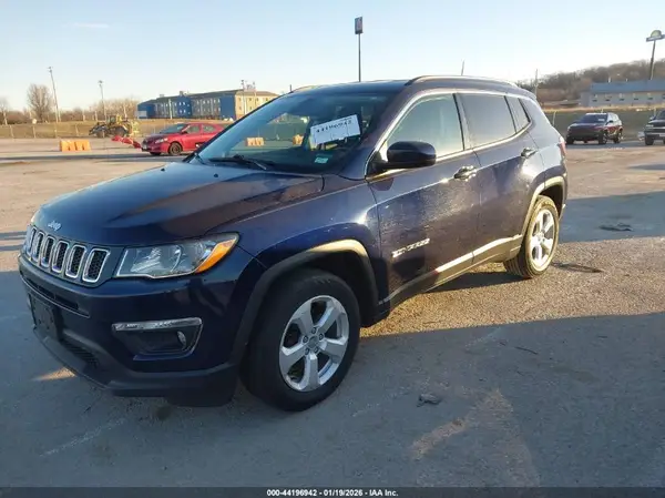 3C4NJCBB9KT855000 2019 JEEP COMPASS - Image 2