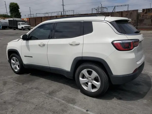 3C4NJCBB9KT855529 2019 JEEP COMPASS - Image 2