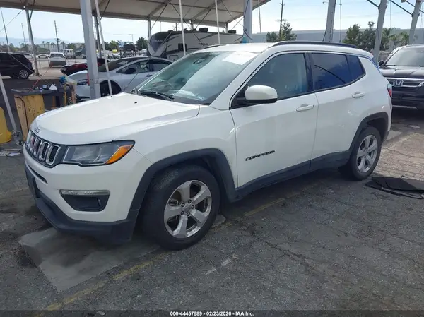 3C4NJCBB9KT855675 2019 JEEP COMPASS - Image 2