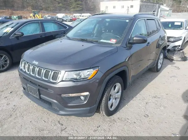 3C4NJCBB9LT130367 2020 JEEP COMPASS - Image 2