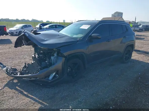 3C4NJCBB9LT250329 2020 JEEP COMPASS - Image 2