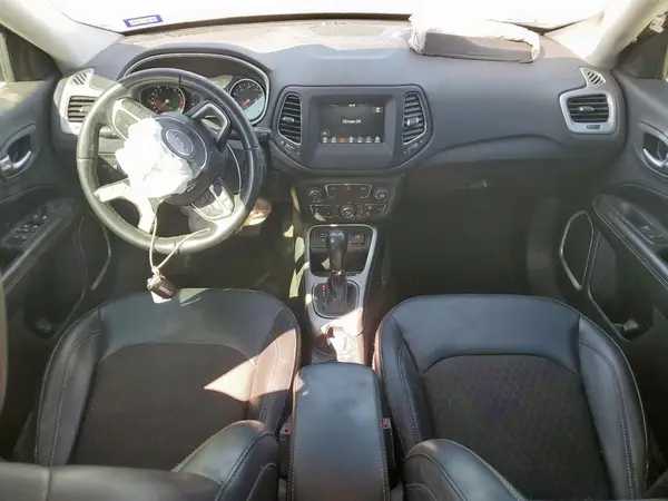 3C4NJCBB9LT253621 2020 JEEP COMPASS - Image 8