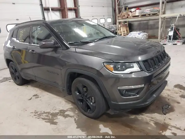 3C4NJCBB9LT257460 2020 JEEP COMPASS - Image 1