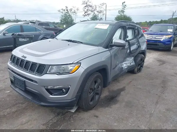 3C4NJCBB9MT523447 2021 JEEP COMPASS - Image 2