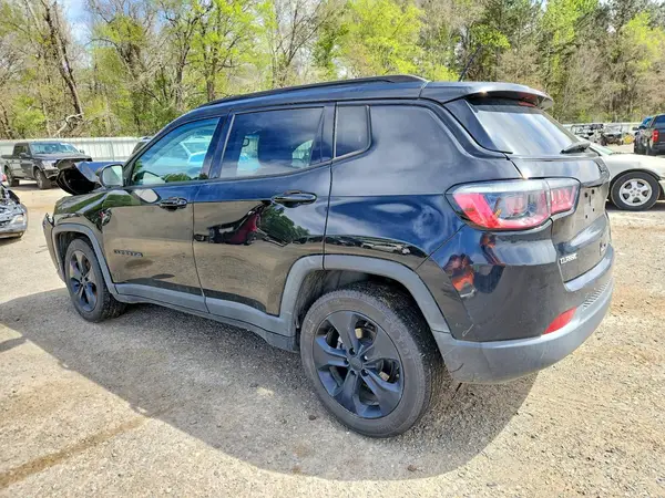 3C4NJCBB9MT585589 2021 JEEP COMPASS - Image 2