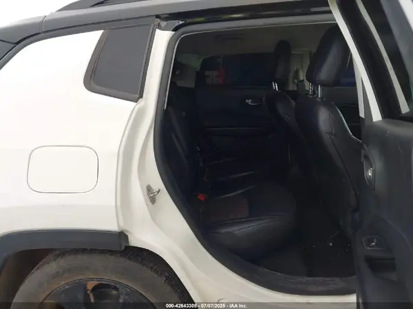 3C4NJCBB9MT587262 2021 JEEP COMPASS - Image 8