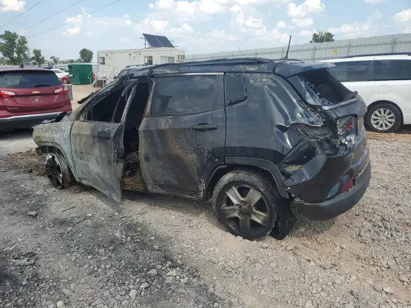 3C4NJCBB9NT103480 2022 JEEP COMPASS - Image 2