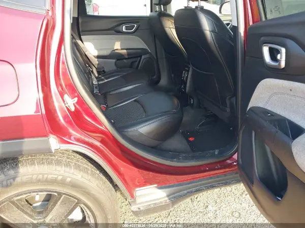 3C4NJCBB9NT109506 2022 JEEP COMPASS - Image 8
