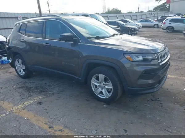 3C4NJCBB9NT138018 2022 JEEP COMPASS - Image 1