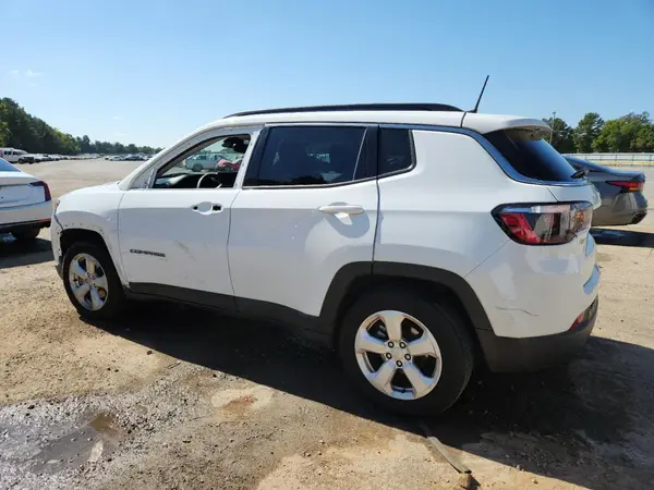 3C4NJCBB9NT138276 2022 JEEP COMPASS - Image 2