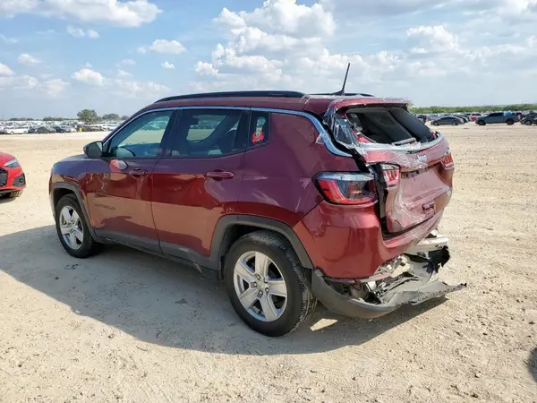 3C4NJCBB9NT138424 2022 JEEP COMPASS - Image 2