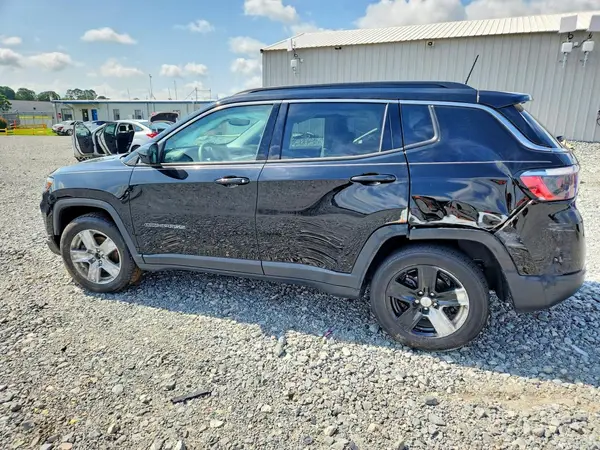 3C4NJCBB9NT139458 2022 JEEP COMPASS - Image 2
