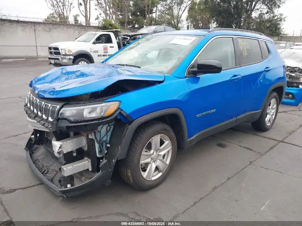 3C4NJCBB9NT155966 2022 JEEP COMPASS - Image 2