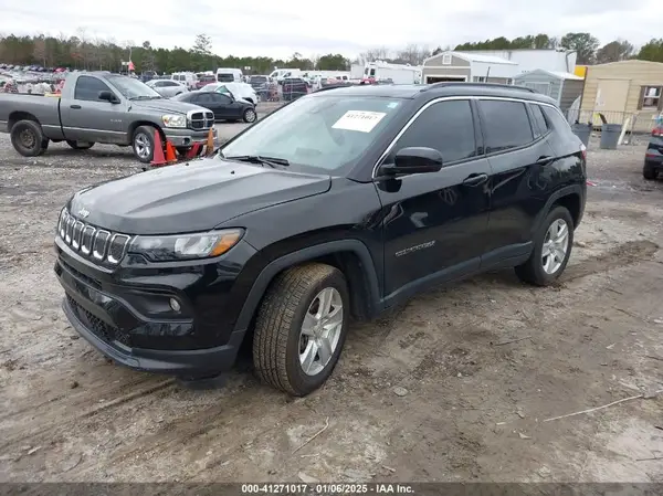 3C4NJCBB9NT182570 2022 JEEP COMPASS - Image 2