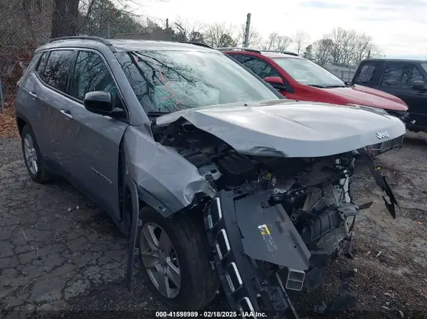 3C4NJCBB9NT192399 2022 JEEP COMPASS - Image 1